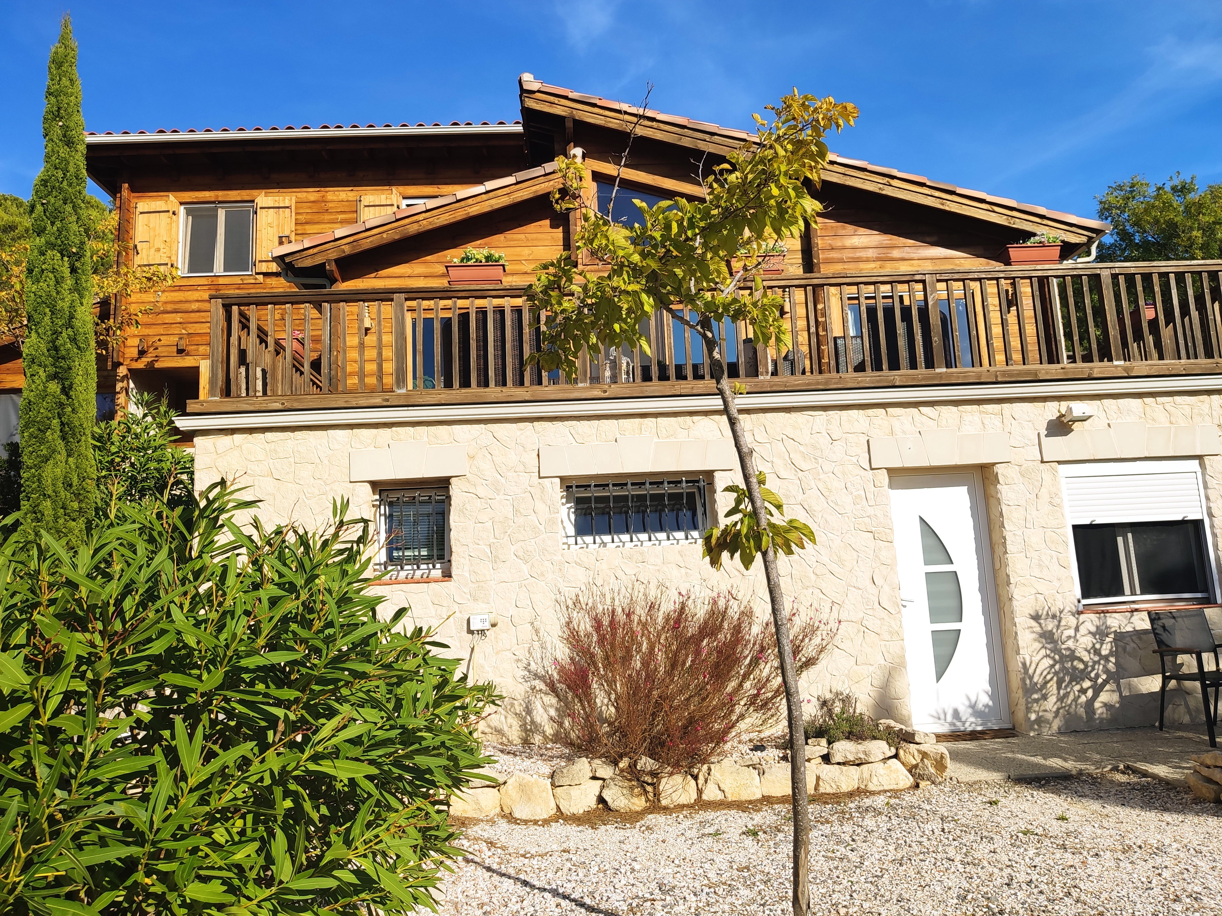 Maison à Vendre à Nedroma Pas Cher